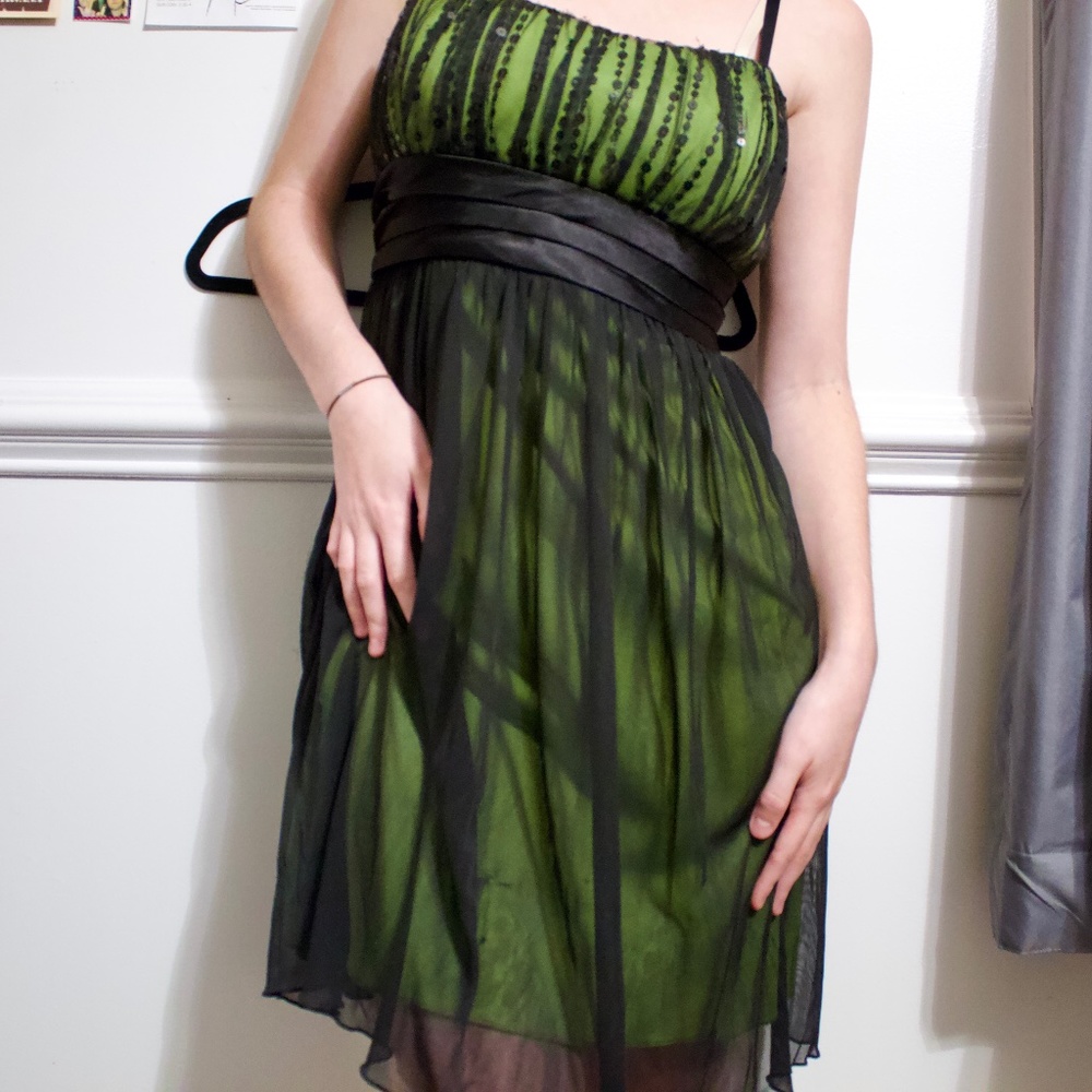Green Mesh Overlay Short Dress